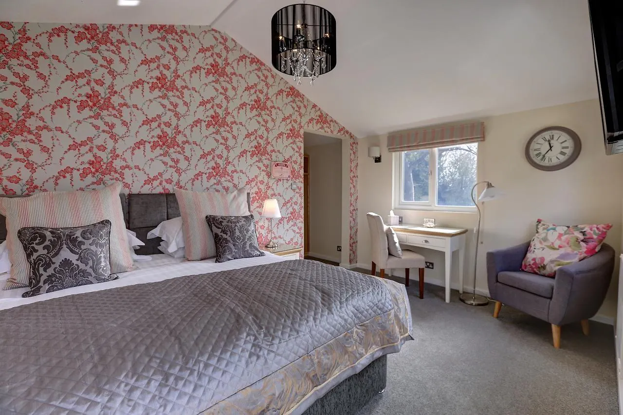 Manor Court Hotel Carnaby 3*,  영국